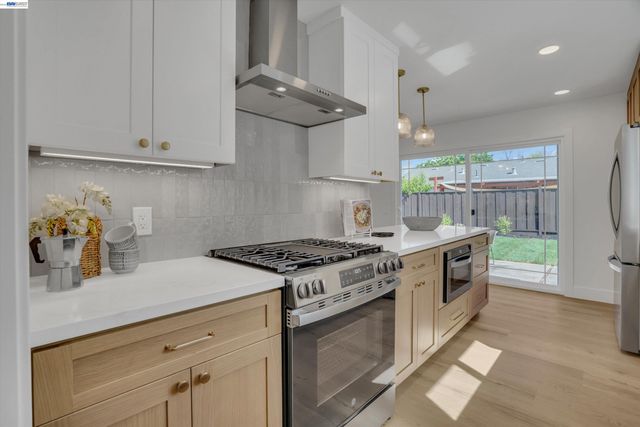 852 Seminole Dr, Livermore, CA 94551