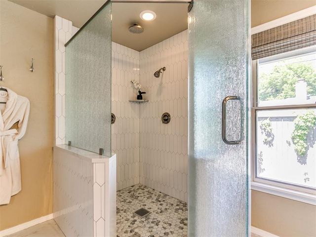 2725 NW 58th Street, Oklahoma City, OK 73112