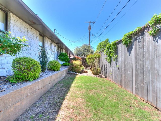 2725 NW 58th Street, Oklahoma City, OK 73112