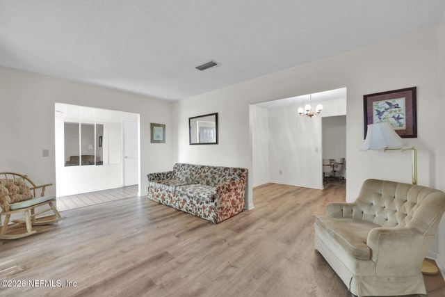 6641 RAMOTH Drive, Jacksonville, FL 32226