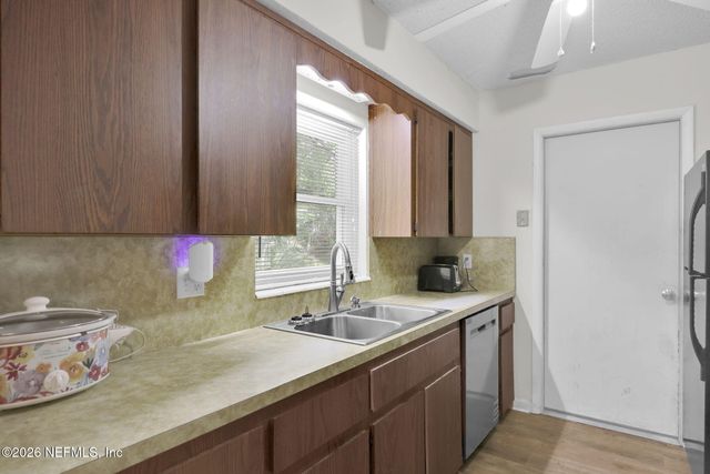 6641 RAMOTH Drive, Jacksonville, FL 32226