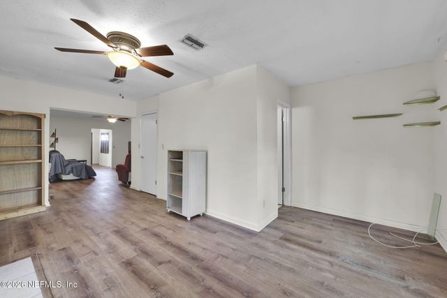 6641 RAMOTH Drive, Jacksonville, FL 32226