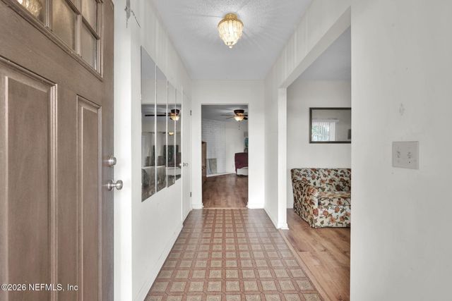 6641 RAMOTH Drive, Jacksonville, FL 32226