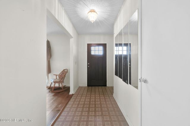 6641 RAMOTH Drive, Jacksonville, FL 32226