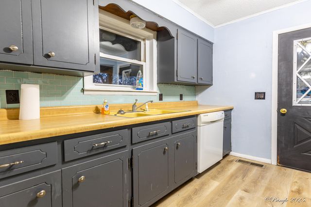 34 Peggy Avenue, Mammoth Spring, AR 72554