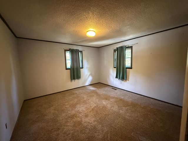 34 Peggy Avenue, Mammoth Spring, AR 72554