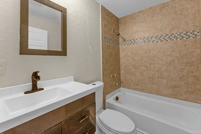 146 Fairview Ave Apt 1, San Antonio, TX 78223