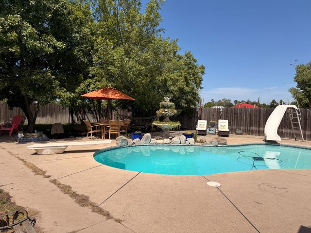 5645 20th St, Rio Linda, CA 95673