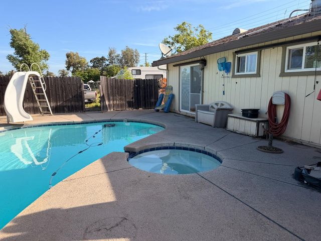 5645 20th St, Rio Linda, CA 95673