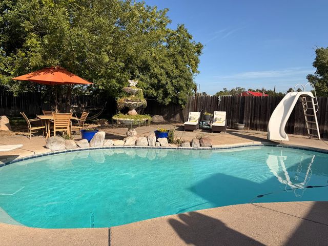 5645 20th St, Rio Linda, CA 95673