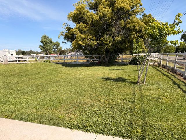 5645 20th St, Rio Linda, CA 95673