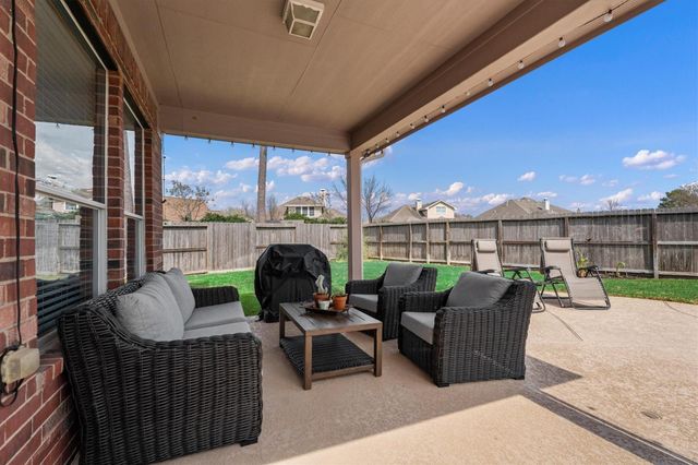 12503 Valley Cliff Court, Tomball, TX 77377