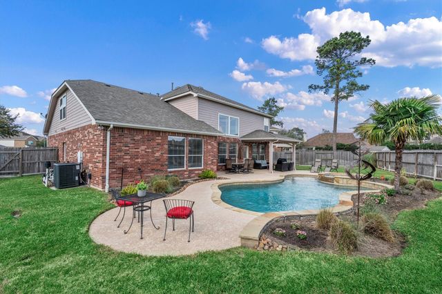 12503 Valley Cliff Court, Tomball, TX 77377