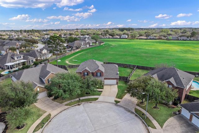12503 Valley Cliff Court, Tomball, TX 77377