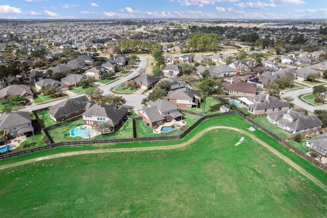 12503 Valley Cliff Court, Tomball, TX 77377
