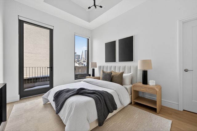 540 6TH Avenue PHB, New York City, NY 10011