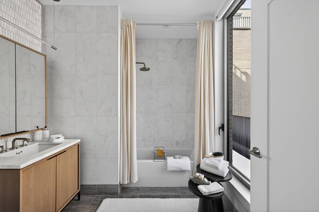 540 6TH Avenue PHB, New York City, NY 10011