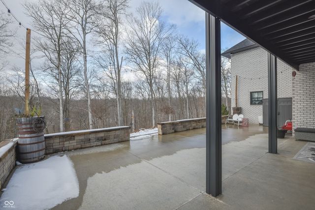 9218 S Foggy Ridge Lane, Bloomington, IN 47401