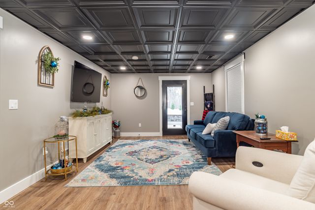 9218 S Foggy Ridge Lane, Bloomington, IN 47401