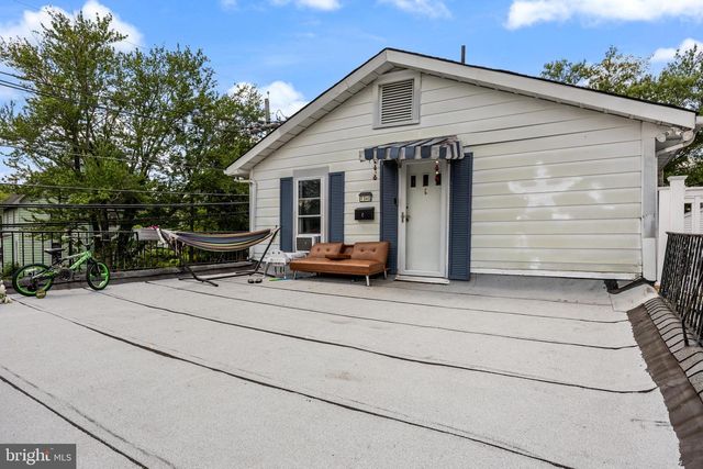 134 W SOMERDALE RD, Somerdale, NJ 08083