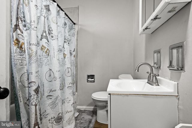 134 W SOMERDALE RD, Somerdale, NJ 08083