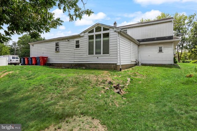 134 W SOMERDALE RD, Somerdale, NJ 08083