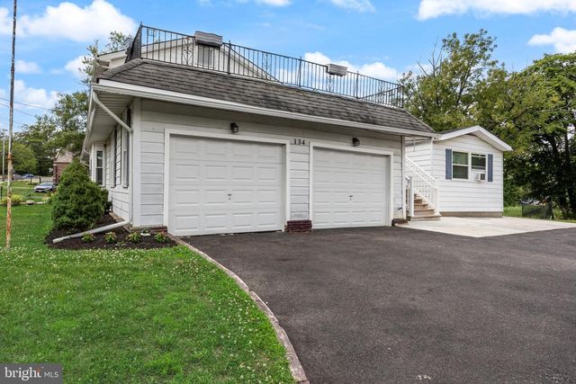 134 W SOMERDALE RD, Somerdale, NJ 08083