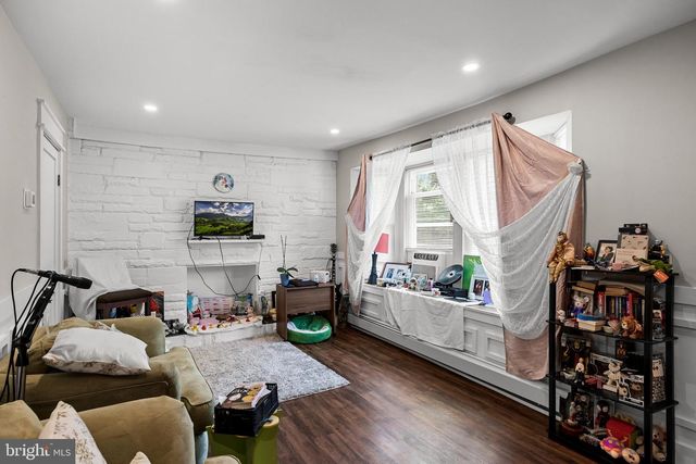 134 W SOMERDALE RD, Somerdale, NJ 08083