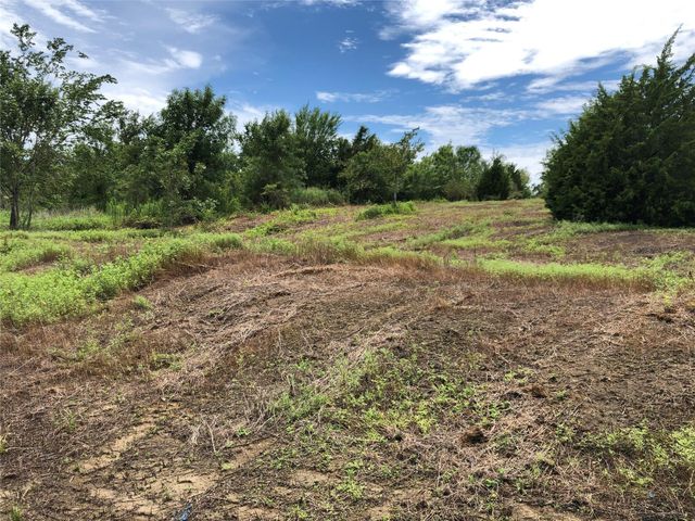 001 Steele Road, Highlands, TX 77562