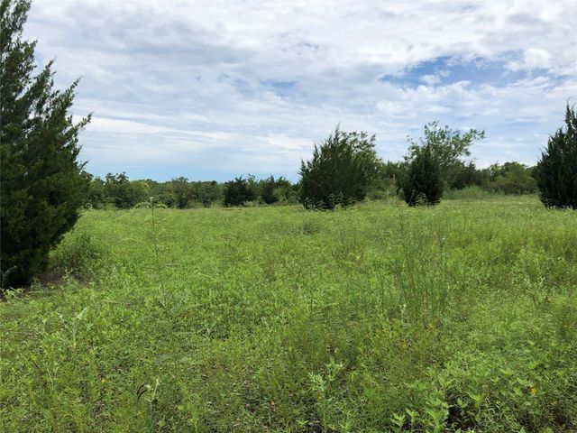 001 Steele Road, Highlands, TX 77562