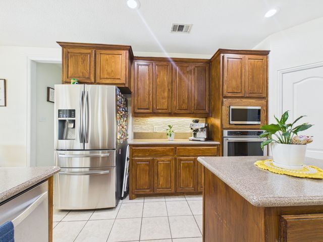 5640 Jennifer Lane, Midlothian, TX 76065