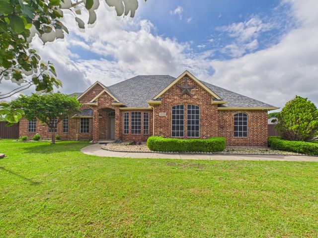 5640 Jennifer Lane, Midlothian, TX 76065