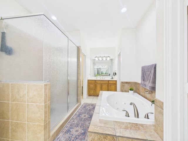 5640 Jennifer Lane, Midlothian, TX 76065