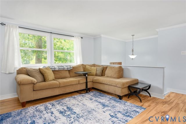 2120 Unicorn Ln, Midlothian, VA 23235