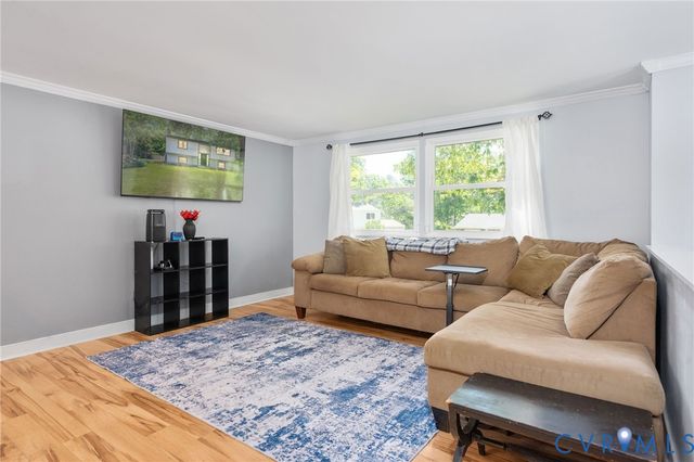 2120 Unicorn Ln, Midlothian, VA 23235
