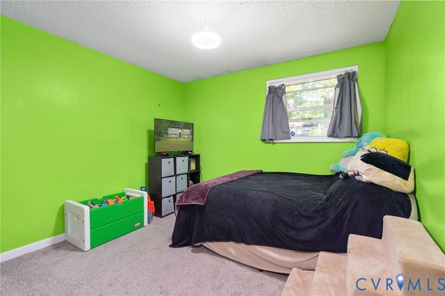 2120 Unicorn Ln, Midlothian, VA 23235