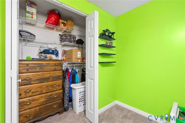 2120 Unicorn Ln, Midlothian, VA 23235