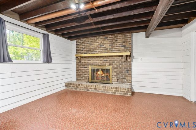 2120 Unicorn Ln, Midlothian, VA 23235