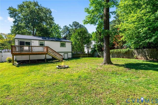 2120 Unicorn Ln, Midlothian, VA 23235