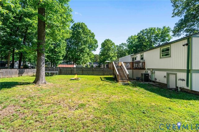 2120 Unicorn Ln, Midlothian, VA 23235