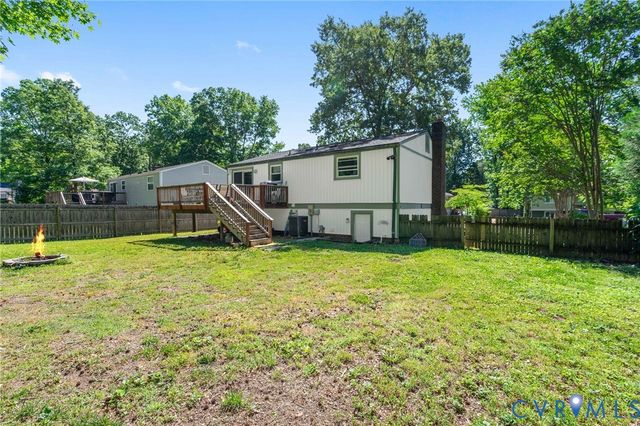 2120 Unicorn Ln, Midlothian, VA 23235