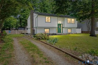 2120 Unicorn Ln, Midlothian, VA 23235