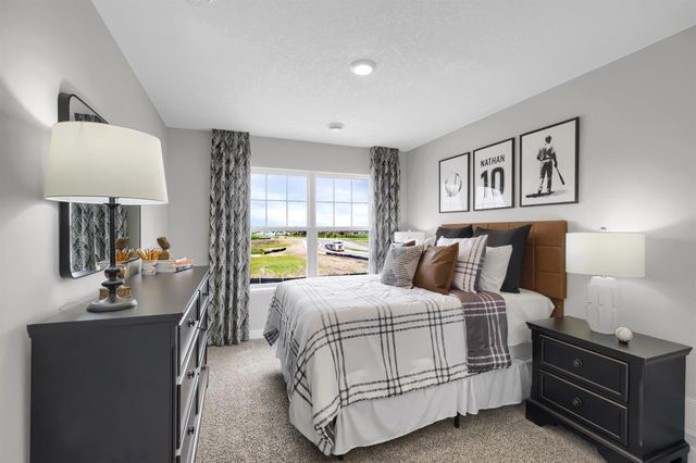 2135 Highview Ridge Court, Shakopee, MN 55379