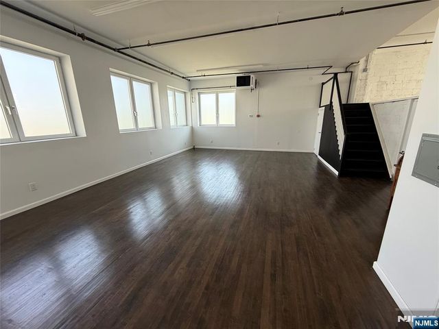 38 Garfield Avenue 1C, Garfield, NJ 07026