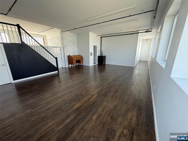 38 Garfield Avenue 1C, Garfield, NJ 07026