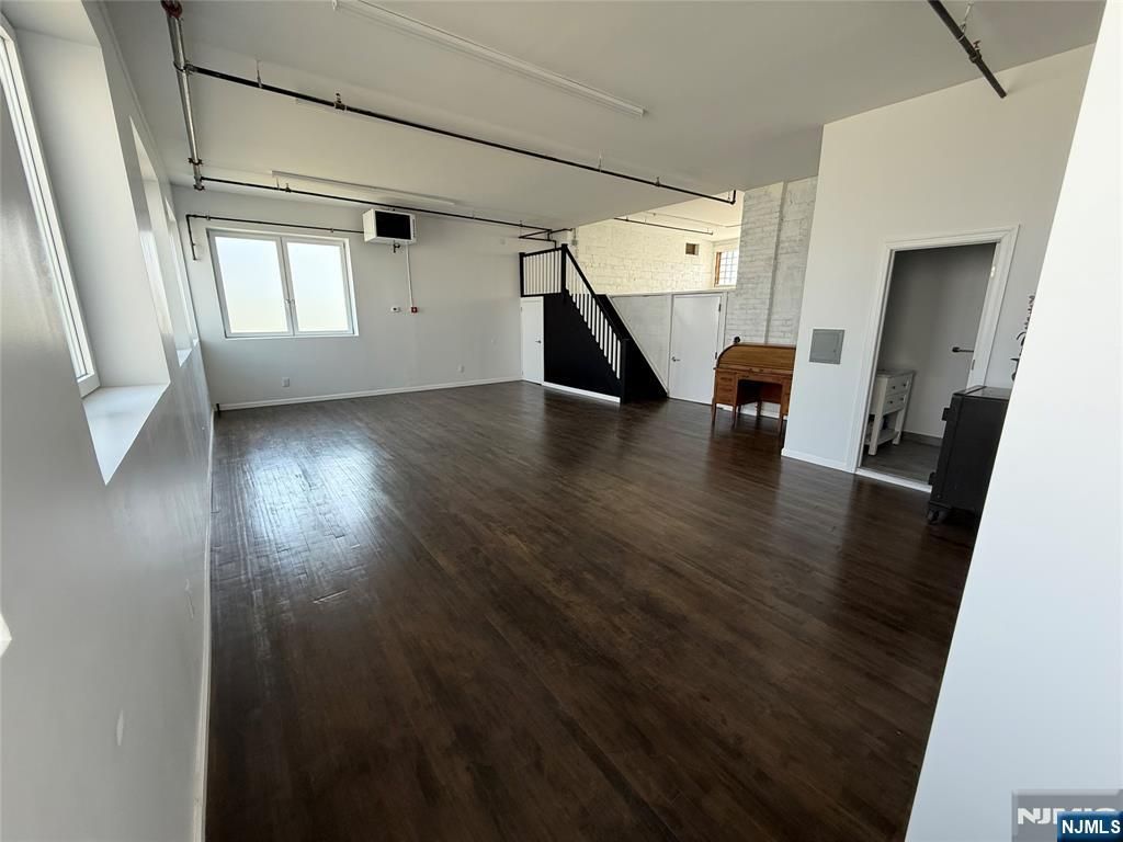 38 Garfield Avenue 1C, Garfield, NJ 07026