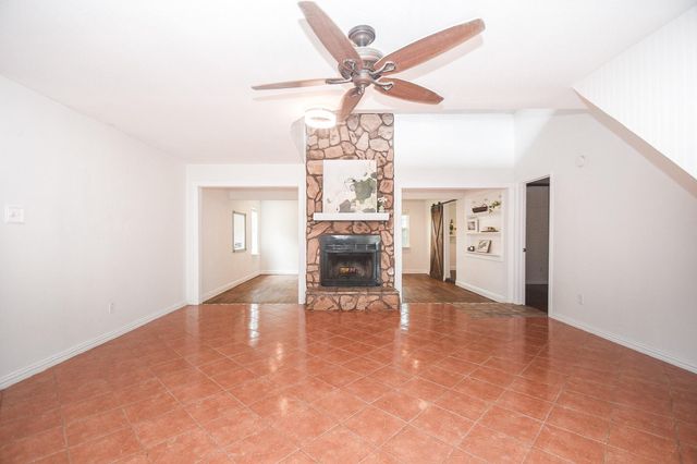 2406 Blue Mist Court, Sugar Land, TX 77498