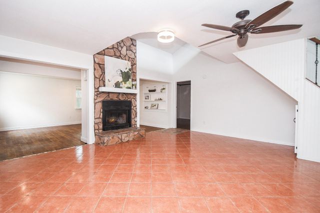 2406 Blue Mist Court, Sugar Land, TX 77498