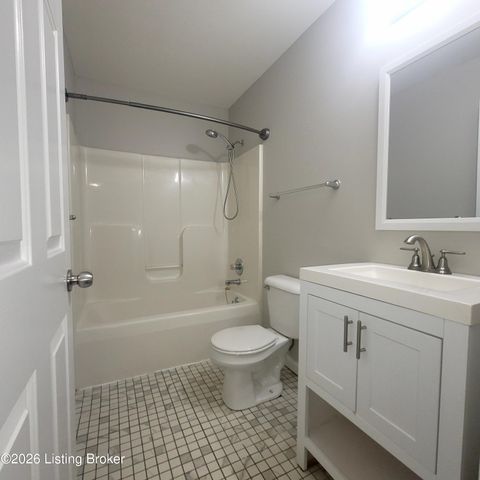 1920 Muncie Ave APT 3, Louisville, KY 40206