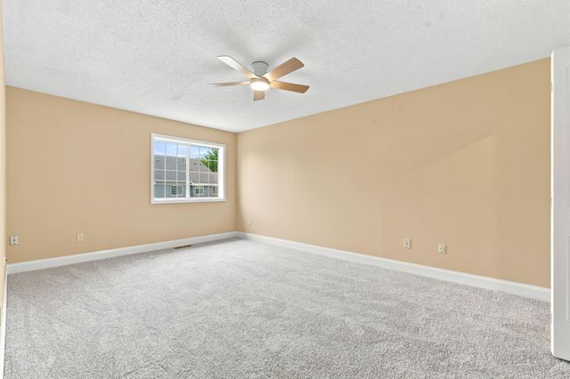 1770 Donegal Drive 10, Woodbury, MN 55125
